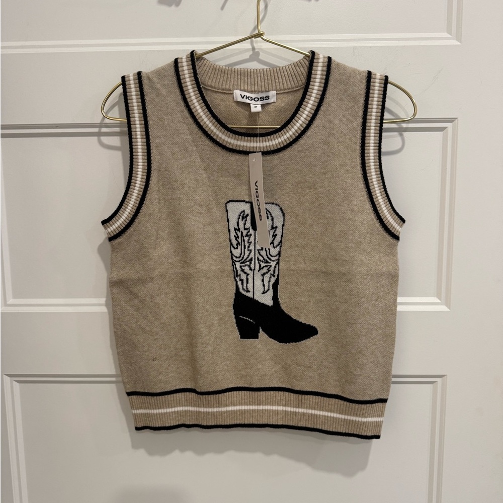 Vigoss Beige and Black Knit Top